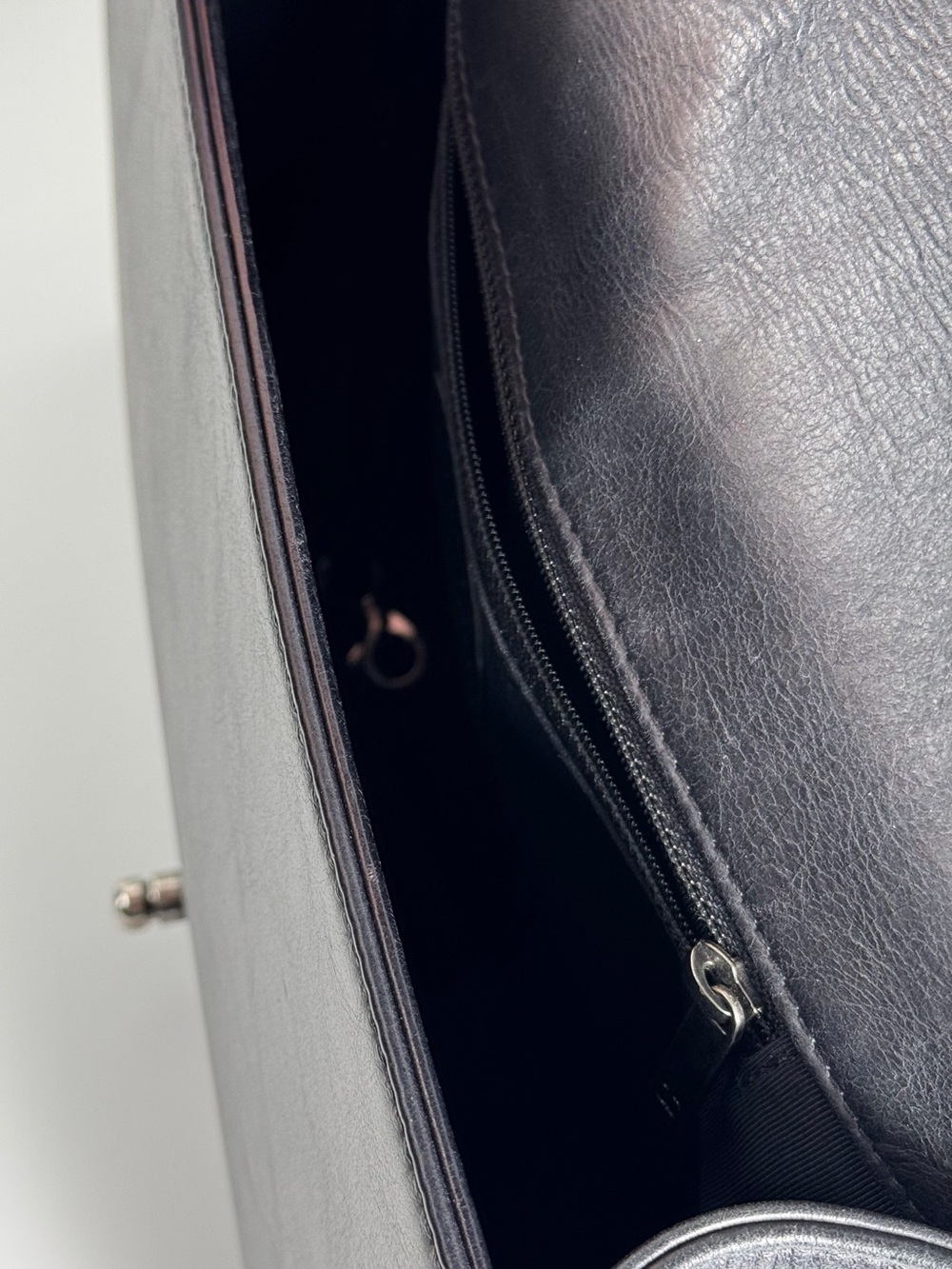 CHANEL Large Black Quilted Boy Flap Crossbody Bag (comes with Authentication) - Picture 8 of 8